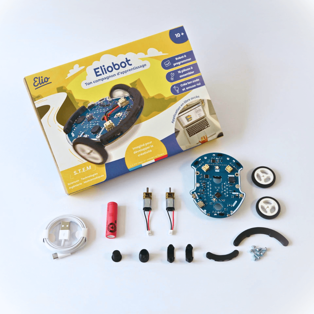La boîte de l'Eliobot et toutes les pièces du kit étalées
